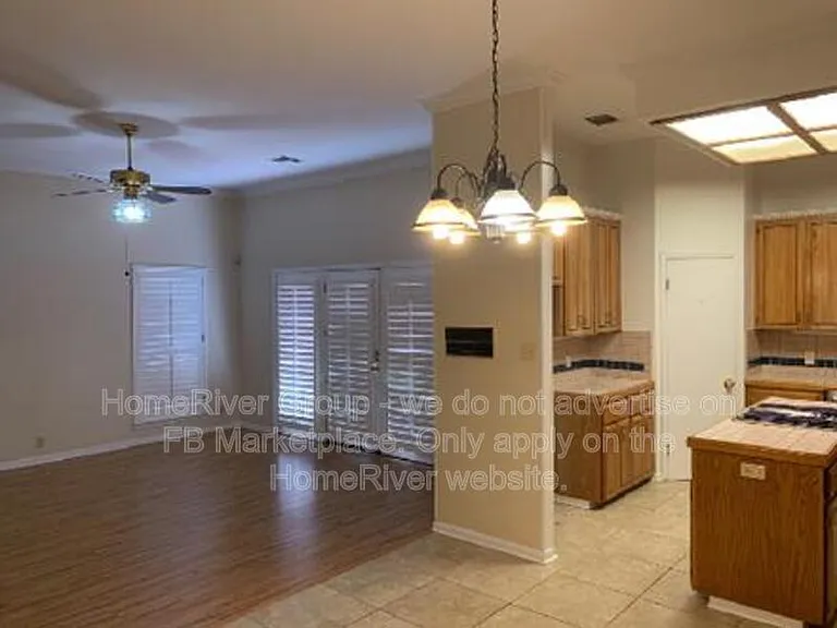 1602 Eagle Point — Photo 7