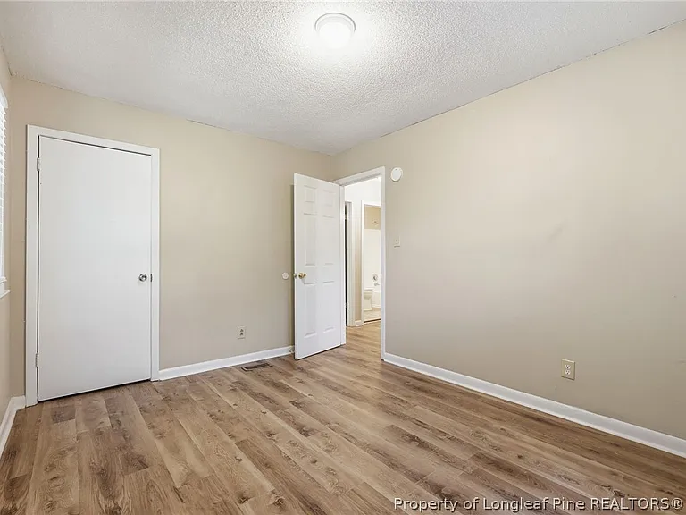 1902 Paisley Ave — Photo 17