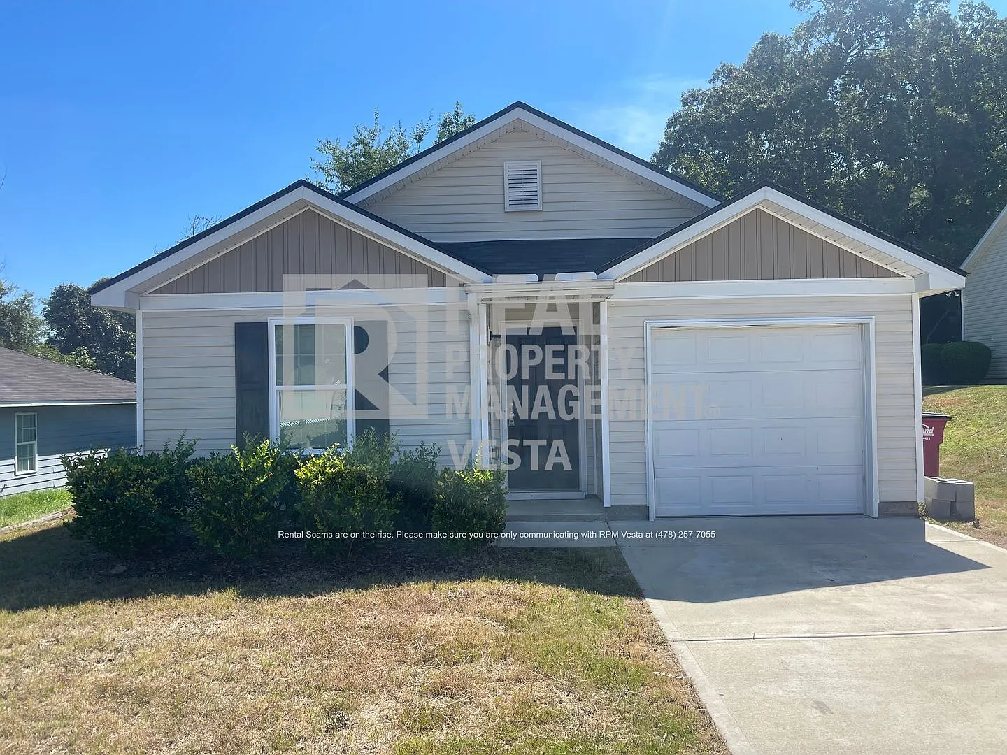 4 bed, 2.0 bath, 1500 sqft, $1,515 — Photo 1