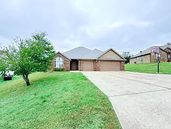 135 Caterpillar Ln — Photo 1