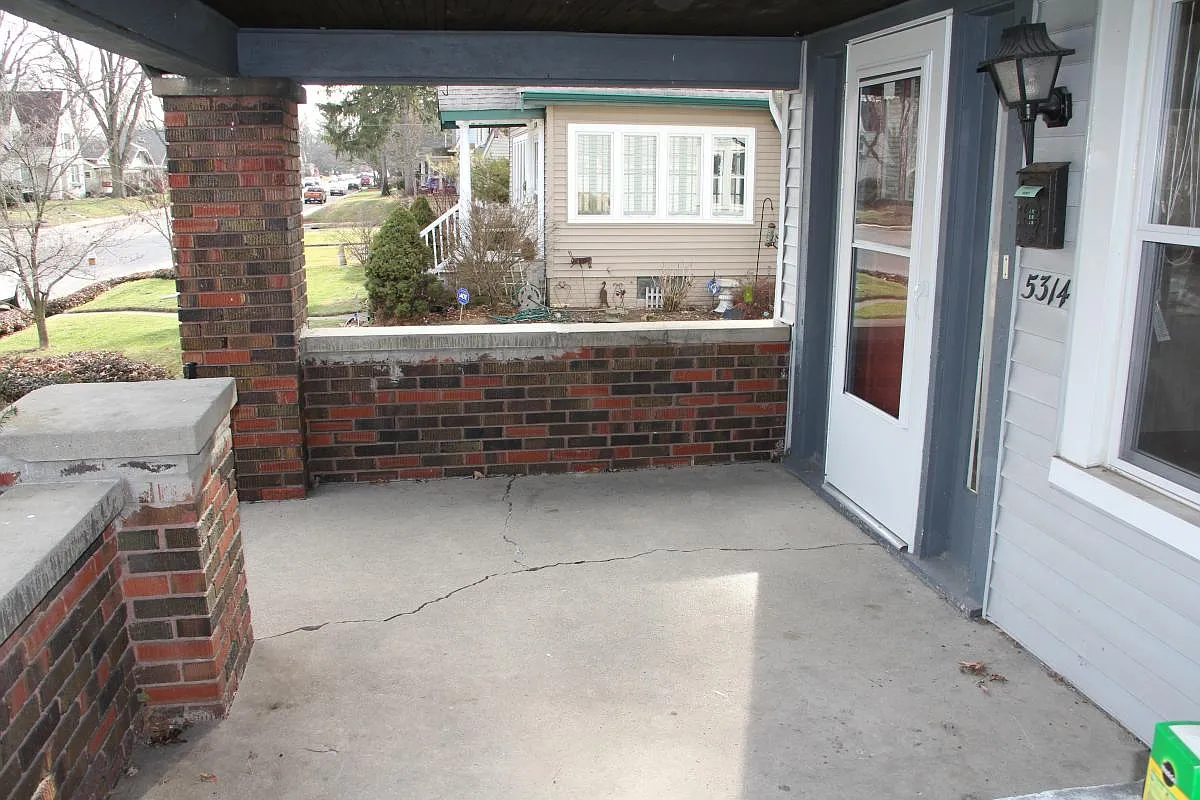 5314 Broadway Street — Photo 3