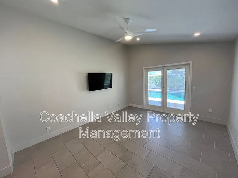 835 S Nueva Vista Dr — Photo 13