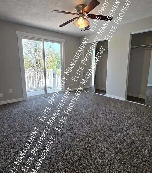 4422 W Barrington Dr — Photo 5