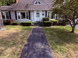 51 Bradley St, Saco, ME 04072