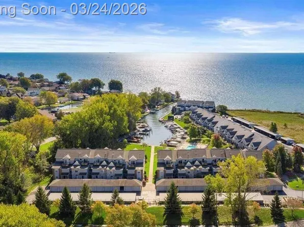 37810 Jefferson Ave, Harrison Township, MI 48045