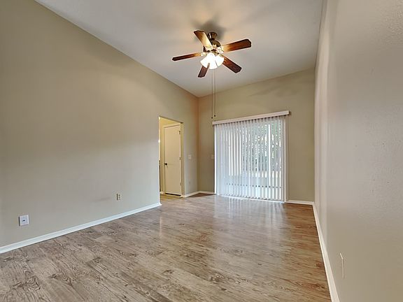 5th image of 9516 Norchester Cir
