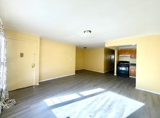 3022 Lewmay Rd, Far Rockaway, NY 11691