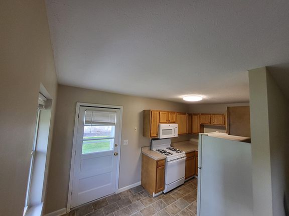 2nd image of 2921 Cannons Ln APT 1