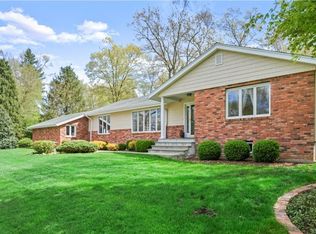 208 Woodbine Rd, Stamford, CT 06903