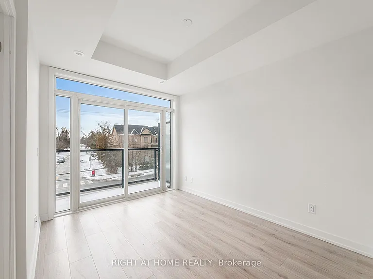 260 Finch Ave E #4 — Photo 15