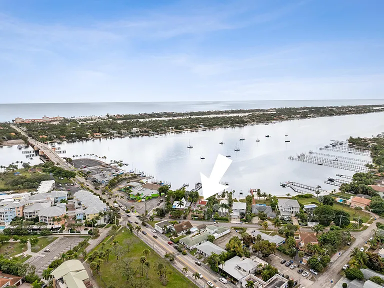 114 S Lake Dr — Photo 40