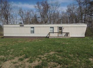 2073 Memory Garden Rd, Jamestown, TN 38556