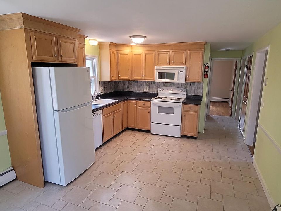 1st image of 10 Kelleher Ave
