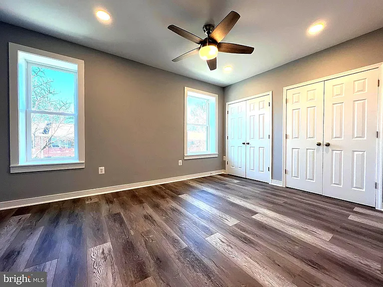 1210 Half St SW — Photo 13