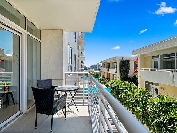 4th image of 3250 NE 1st Ave APT 613