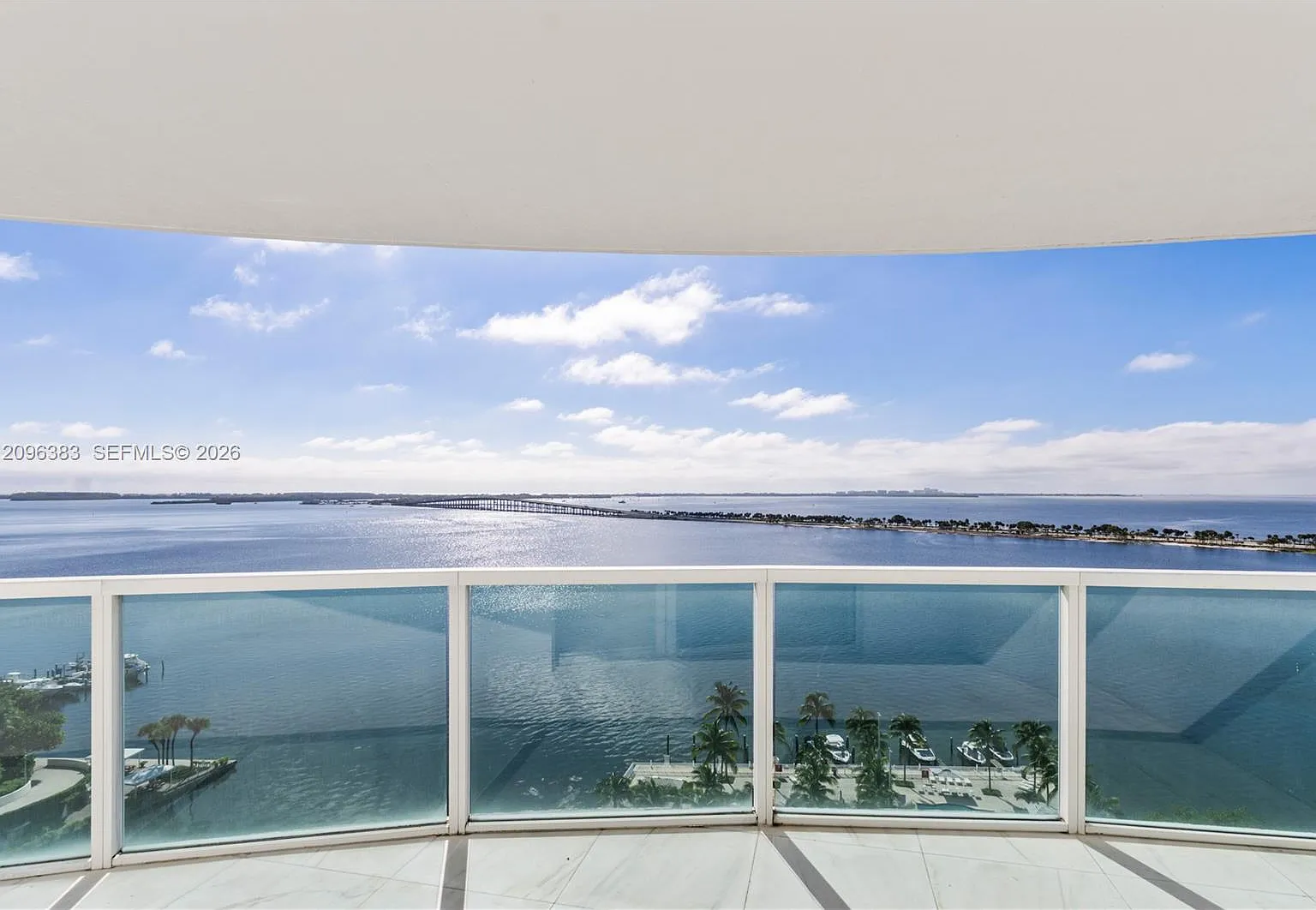 Skyline On Brickell Condo — Photo 2