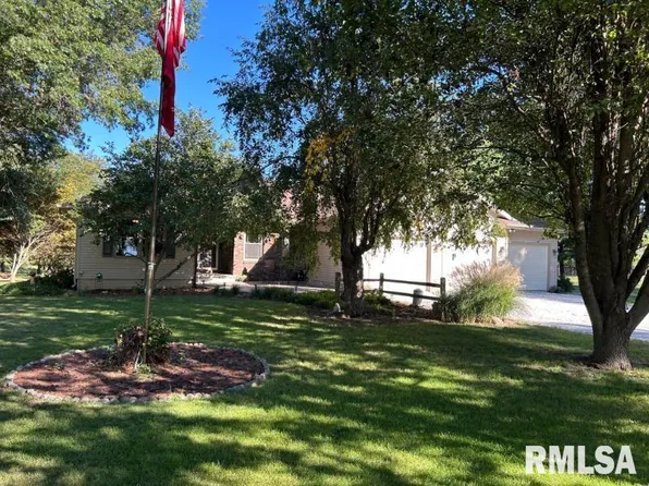 12101 N 1050th Rd, Macomb, IL 61455