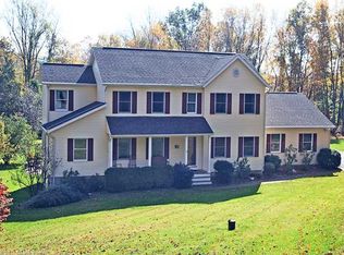 18 Sunny Ln, Sherman, CT 06784