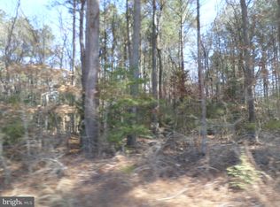 Prospect Ave, Hague, VA 22469