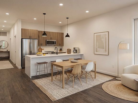 3rd image of 2931 W Washington Blvd #2