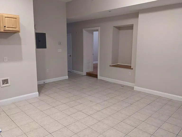 725 Merrimack St #102 — Photo 3
