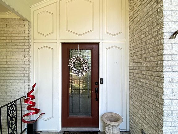 3rd image of 608 Woodland Hills Dr