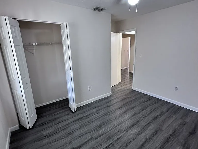 1944 Sunset Pl — Photo 28