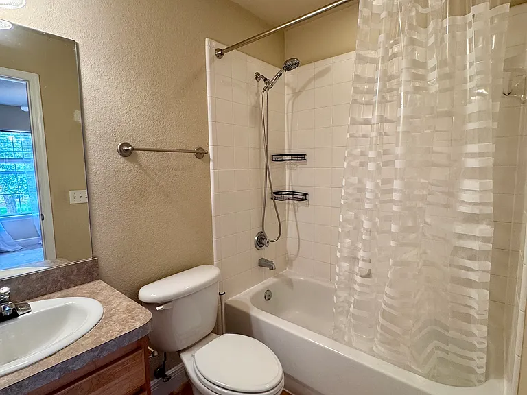 2938 SW 35th Pl #26 — Photo 21