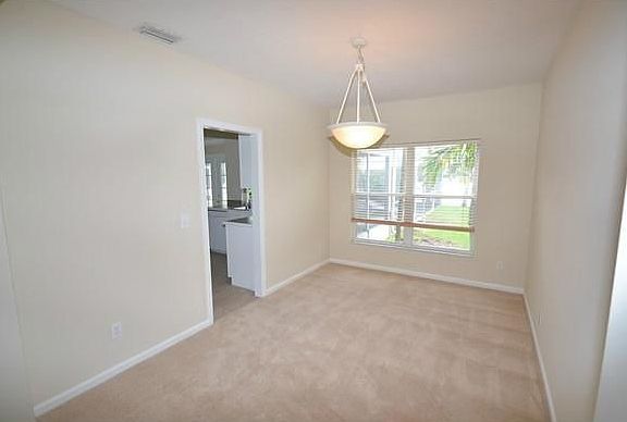 4th image of 741 NW Waterlily Pl