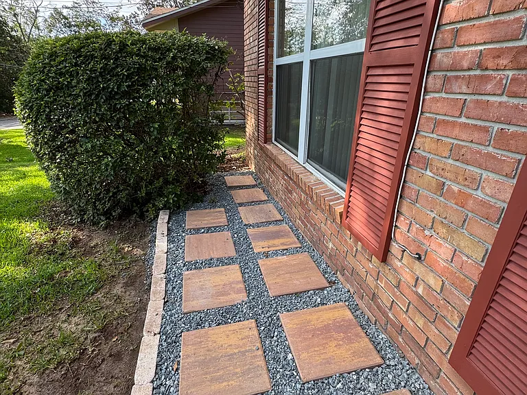 1108 Carissa Dr — Photo 4