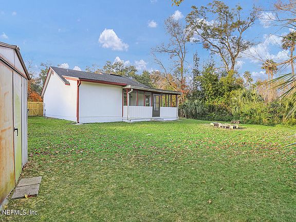 5th image of 1028 Mimosa Cove Ct E