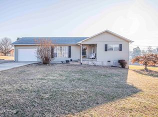 112 Anderson St, Sweetwater, TN 37874