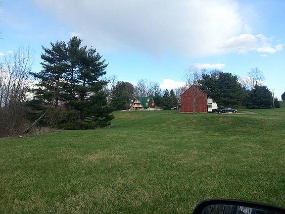2nd image of 10443 Shelly Rd