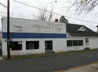 20 Durham St, Hellertown, PA 18055