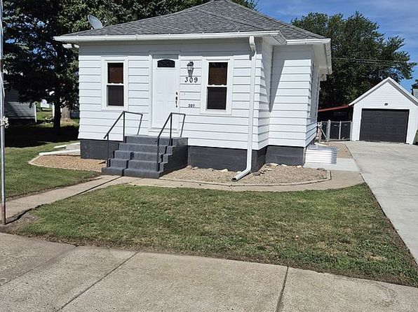 309 NW 2nd St