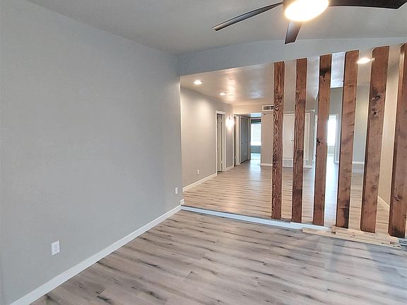4th image of 5836 Sandpiper Dr