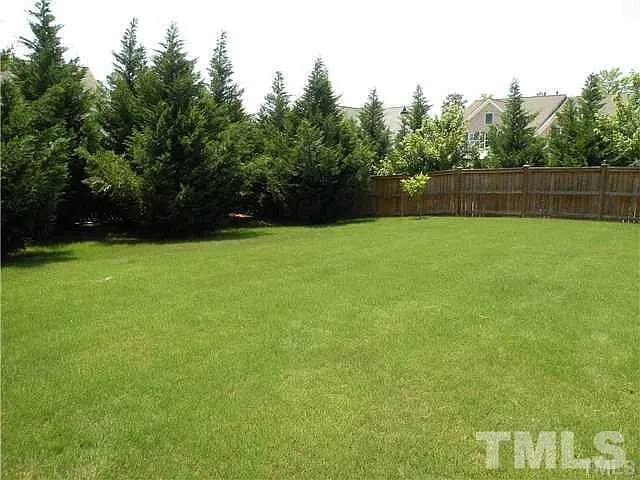 5413 Glorietta Cir — Photo 17