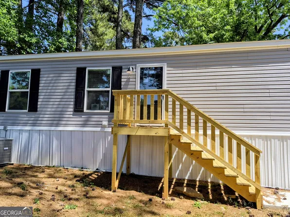 22 Poole Cir, Ellenwood, GA 30294