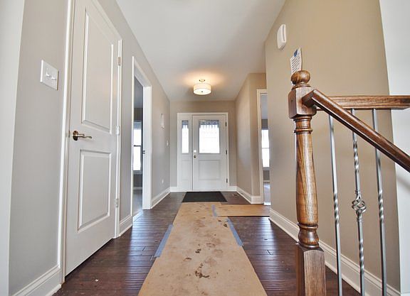5th image of 714 E Wesley Dr