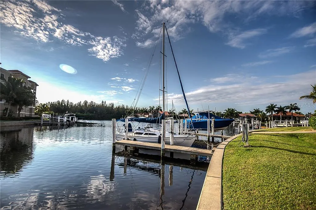 2 bed, 1477 sqft, $4,500 — Photo 3