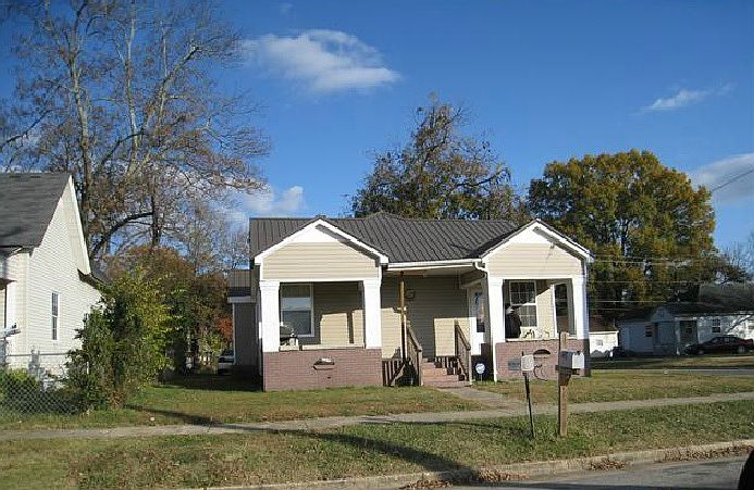 1st image of 2001 Walnut Ave