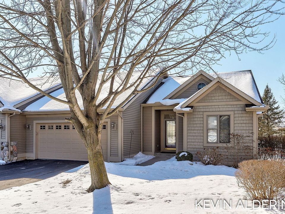 1st image of 2325 Valarie Dr