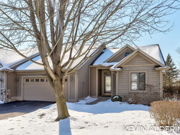 2325 Valarie Dr, Zeeland, MI 49464