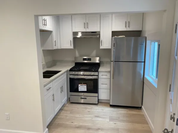 900 E Garfield Ave #C, Glendale, CA 91205