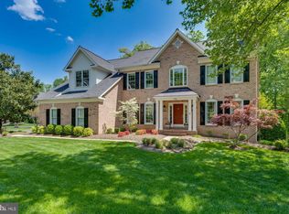 1596 Lupine Den Ct, Vienna, VA 22182