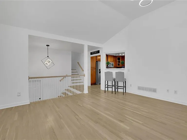 902 Whistler Ln — Photo 24