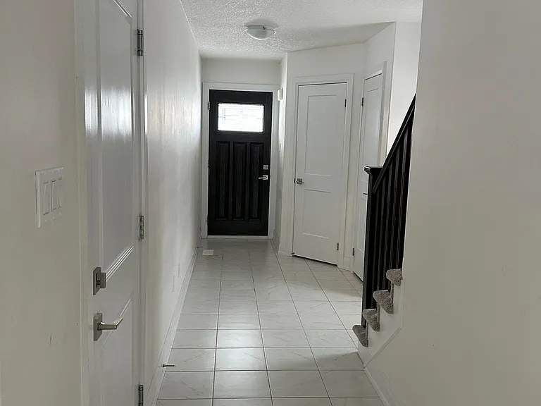 163 Stonebrook Way — Photo 3