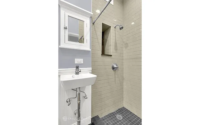 Sold by Douglas Elliman | media 4