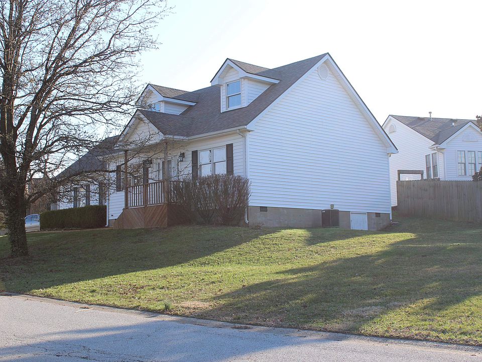 1st image of 101 Medinah Ct