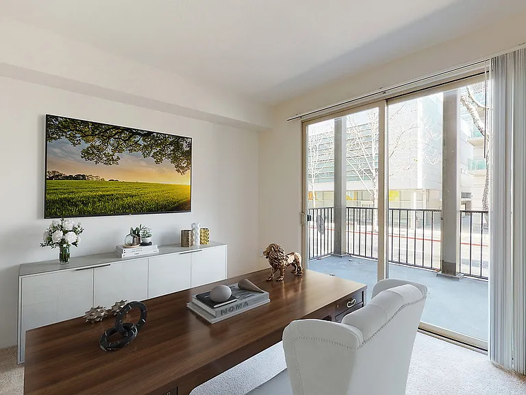 101 San Fernando — Photo 15